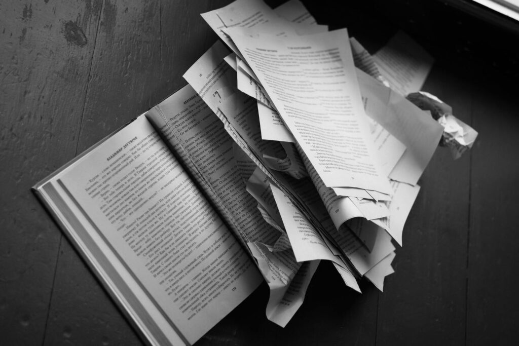 Le tumulte intérieur / Les mots enfouis